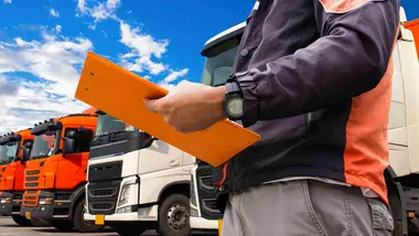 На каких условиях соглашение о грузовых перевозках с Украиной продлено до конца года