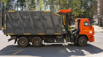 Грузовые перевозки по Украине: как правильно утилизировать строительный мусор из квартиры